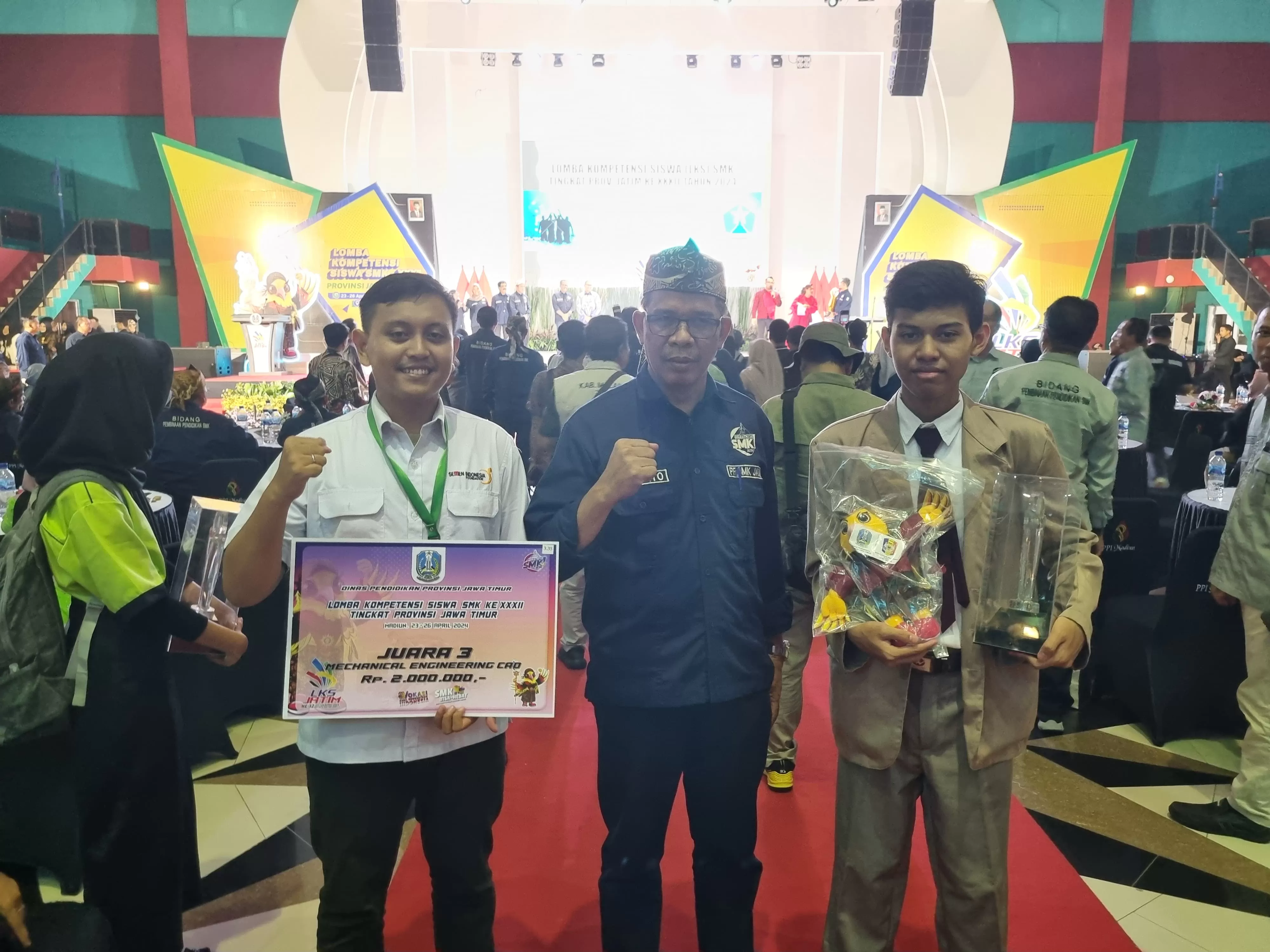 SMK Semen Gresik Raih Juara Lomba Kompetensi Siswa SMK ke XXXII Tingkat Provinsi Jawa Timur