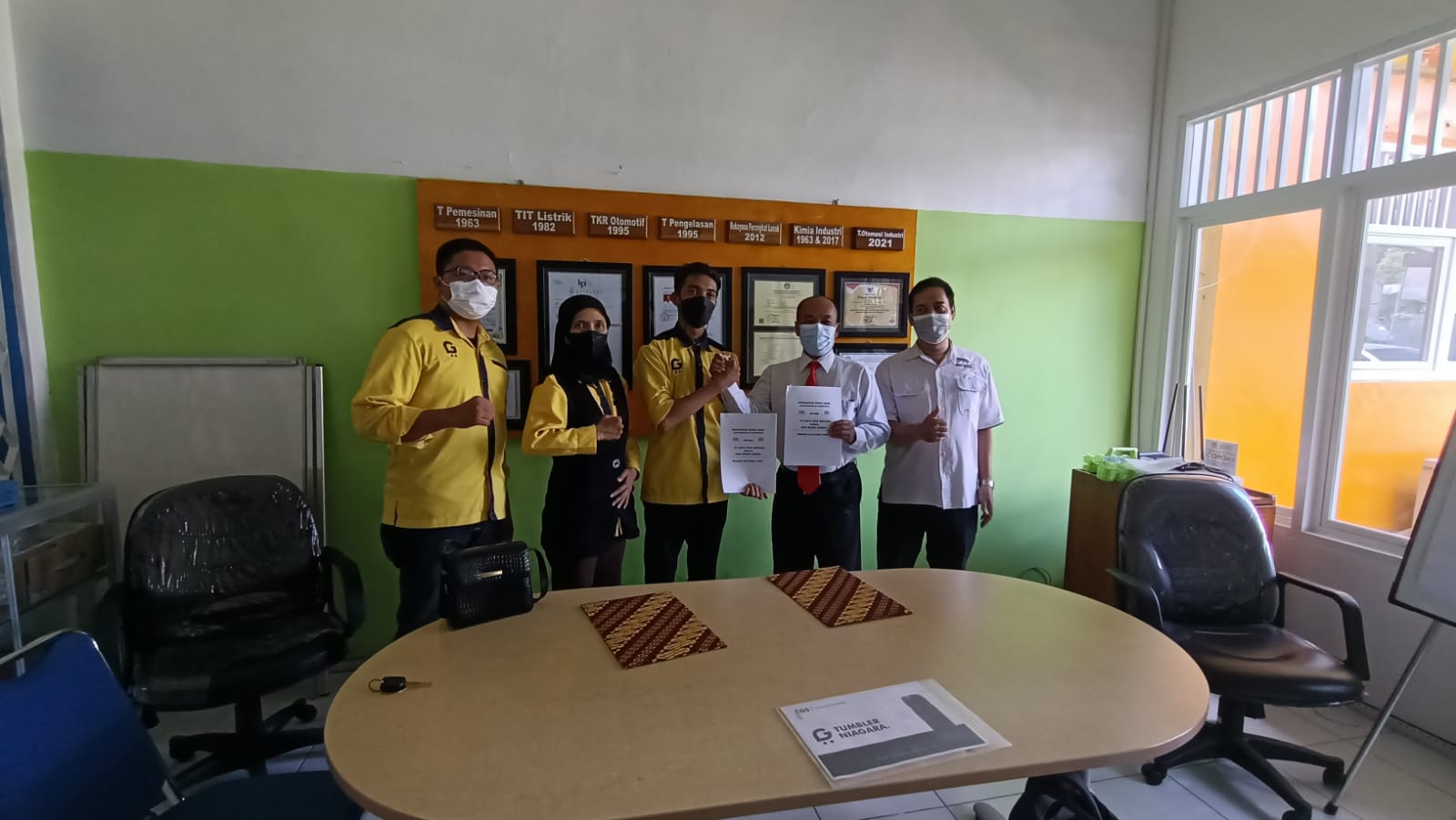 Penandatanganan MoU SMK Semen Gresik dengan PT. Cipta Giri Sentosa