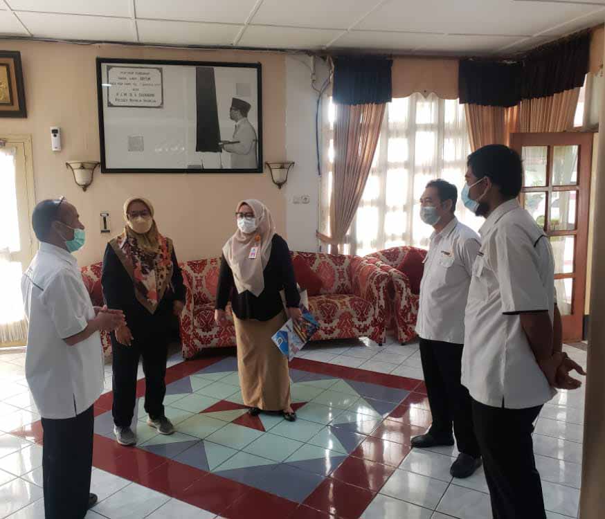 Visitasi Dinas Pendidikan Provinsi Jawa Timur di Jurusan Perhotelan SMK Semen Gresik