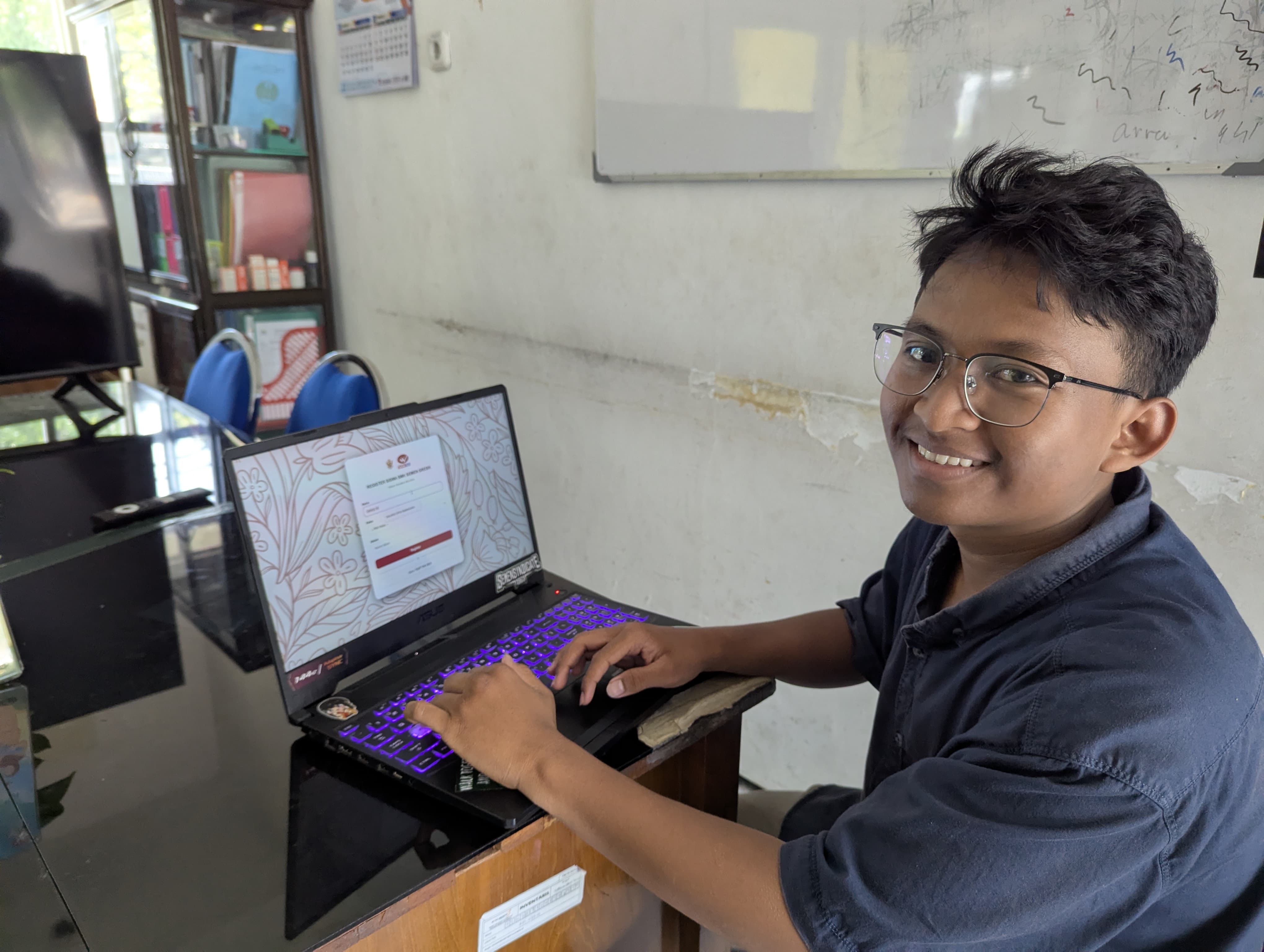 Keren! Siswa SMK Semen Gresik Ciptakan Aplikasi E-Voting Berbasis Web untuk Pemilihan Ketua OSIS