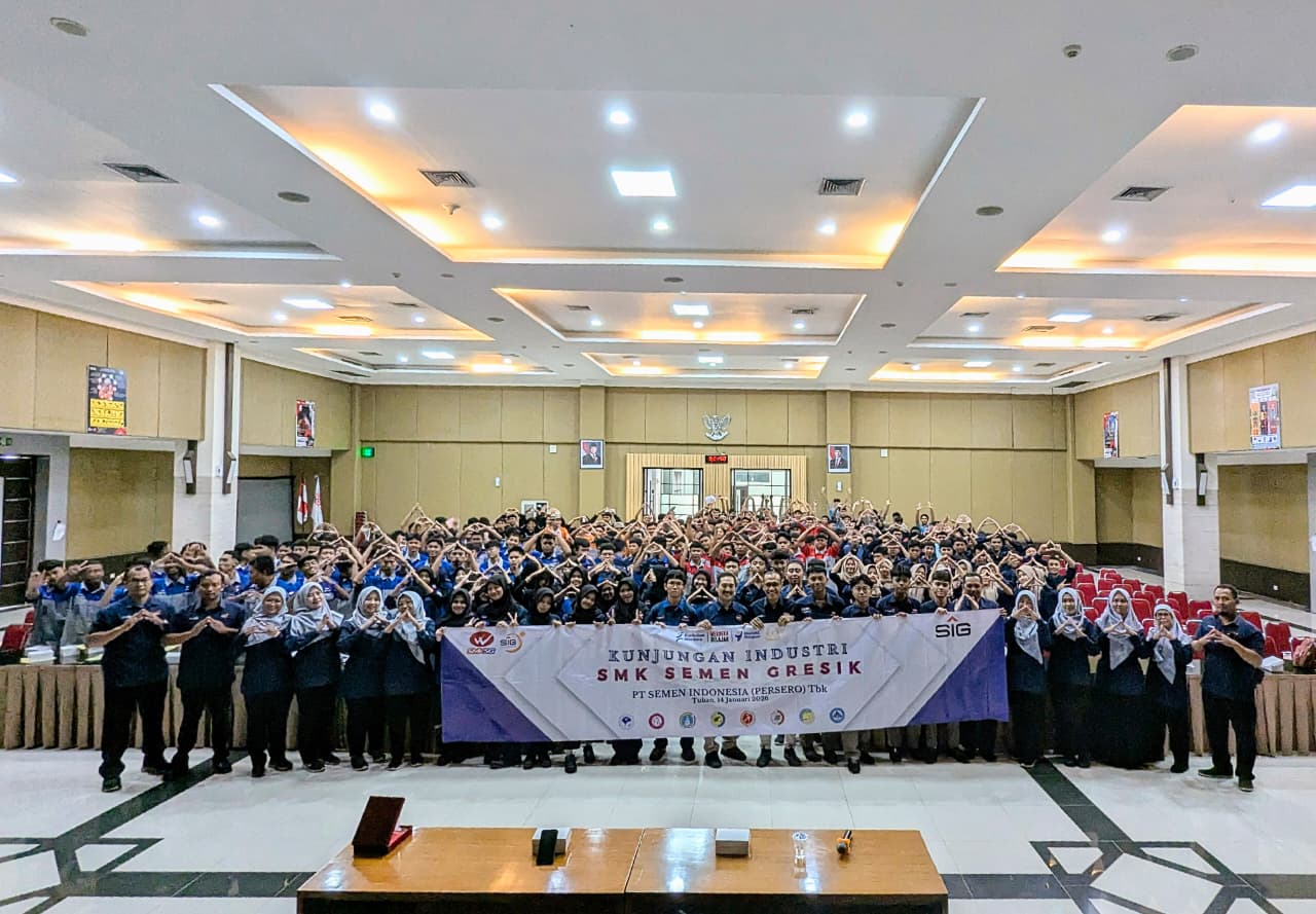 Kunjungan Industri SMK SIG ke PT Semen Indonesia (persero) Tbk.