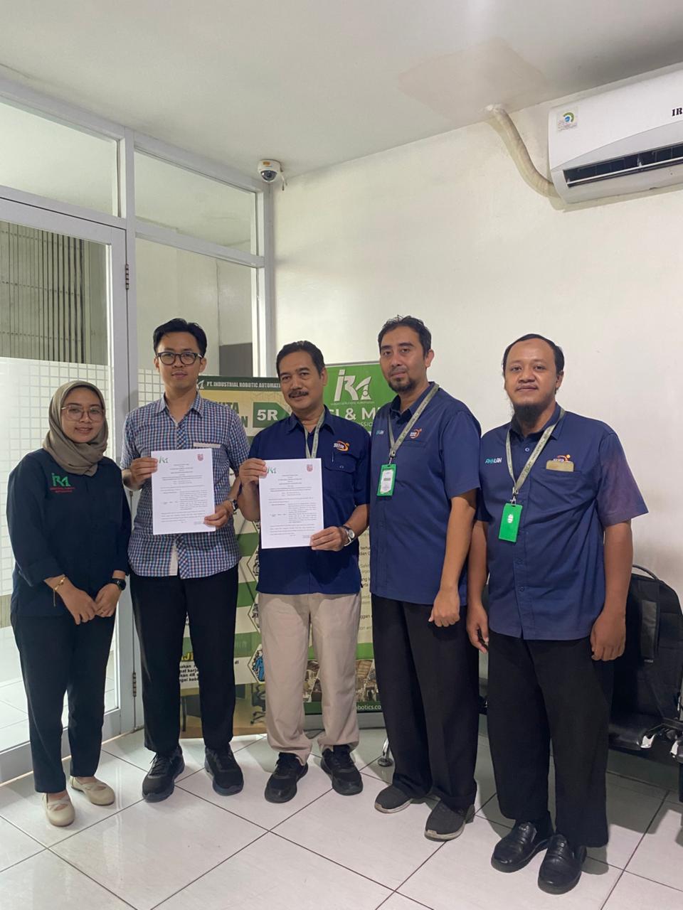SMK Semen Gresik dan PT Industrial Robotic Automation Perpanjang Kerja Sama Strategis untuk Penguatan Pendidikan Vokasi