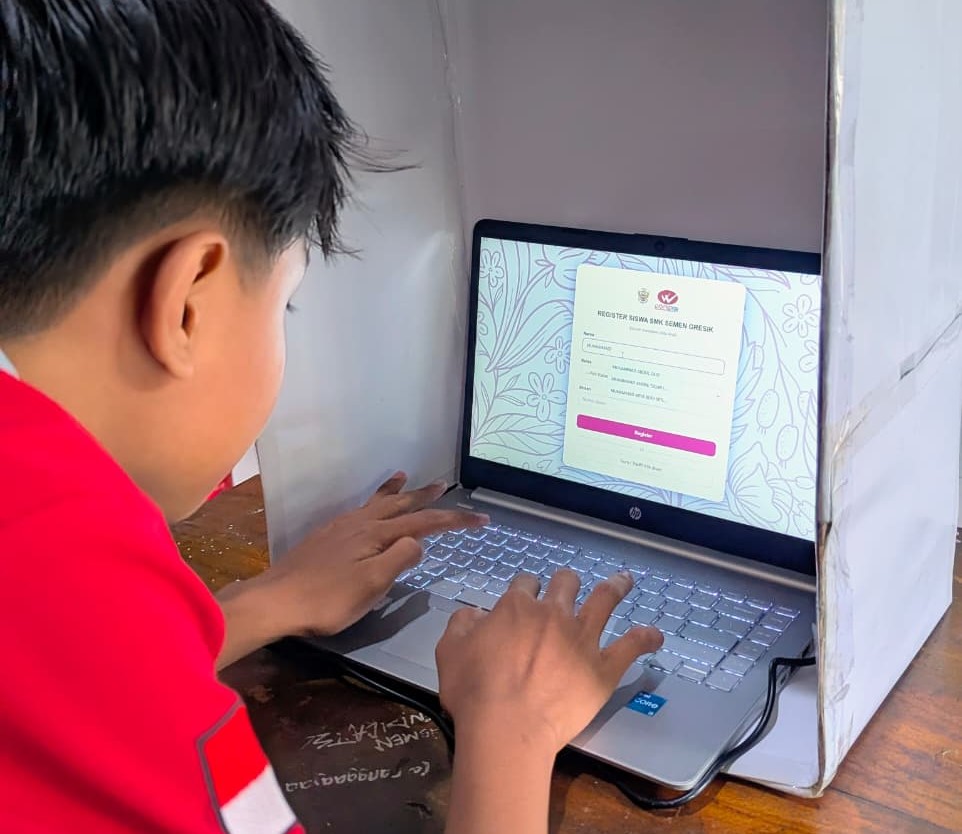 E-Pilketos dari Proyek Sekolah ke Solusi Nyata: e-Voting Real-Time Karya Siswa SMK SIG