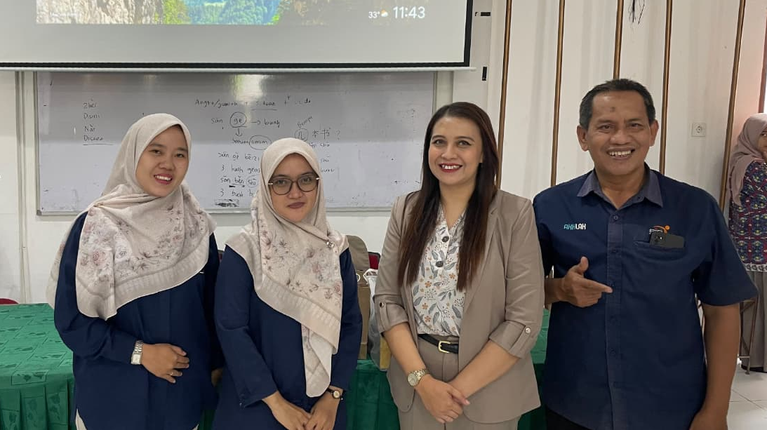 Perhotelan SMK SIG Hadirkan Praktisi dan Akademisi, Perkuat Wawasan Siswa tentang Dunia Perhotelan Profesional