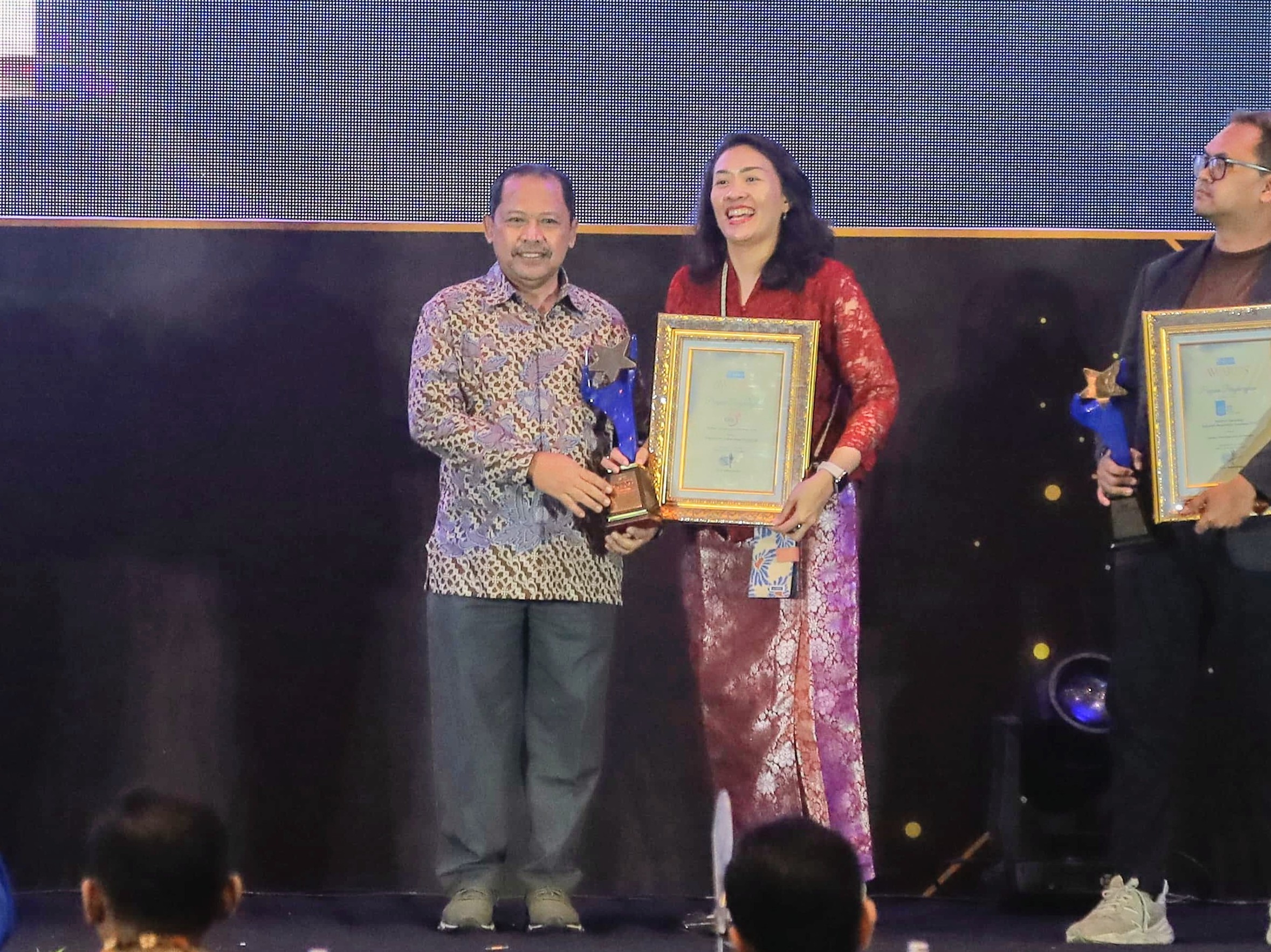 SMK SIG Ucapkan Selamat kepada Semen Indonesia Foundation Raih Radar Surabaya Award 2026*